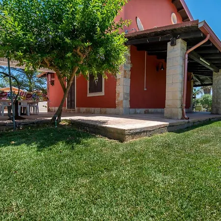 Villa Enza San Lorenzo
